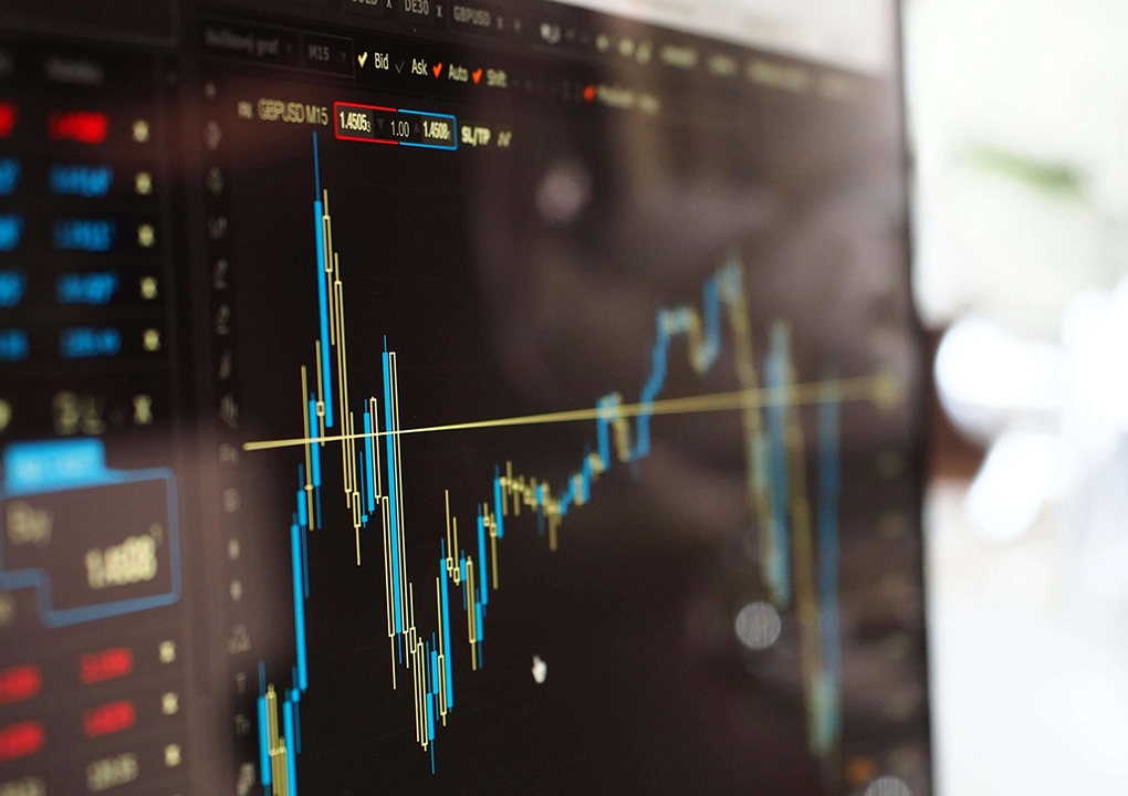 Vertical-Financial-Banking-SourcePanel
